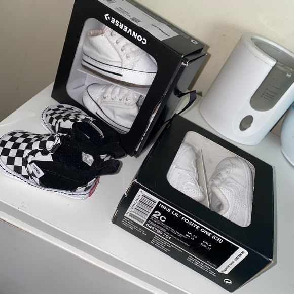 Converse and vans size 1 and Nike size 2 - Picture 2 of 2